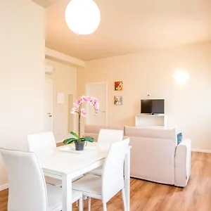 Apartment Donatello By Prestige, Florence